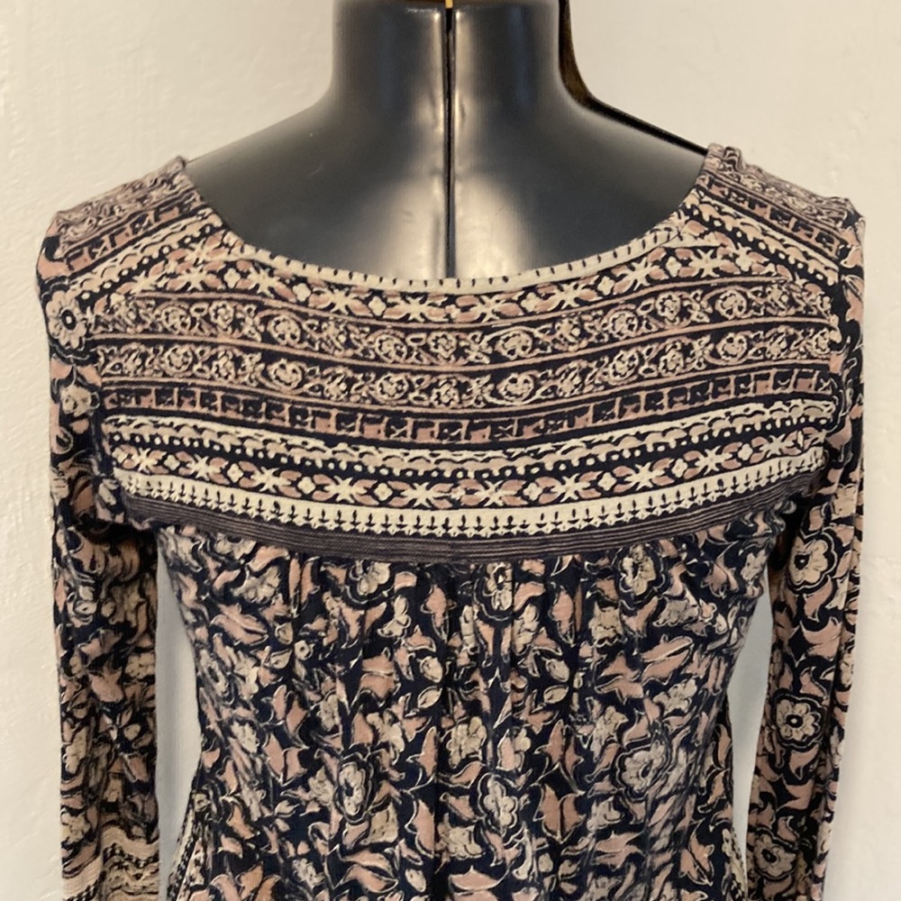 Lucky Brand Women’s Small Long Sleeve V-neck Shirt - Picture 8 of 13